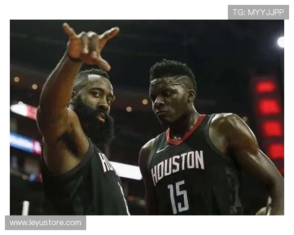 哈登利用挡拆创造投篮空间提升得分效率明显优于利拉德