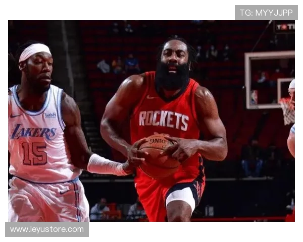 兰德尔挡拆单打更高效 比上季三分占比下降