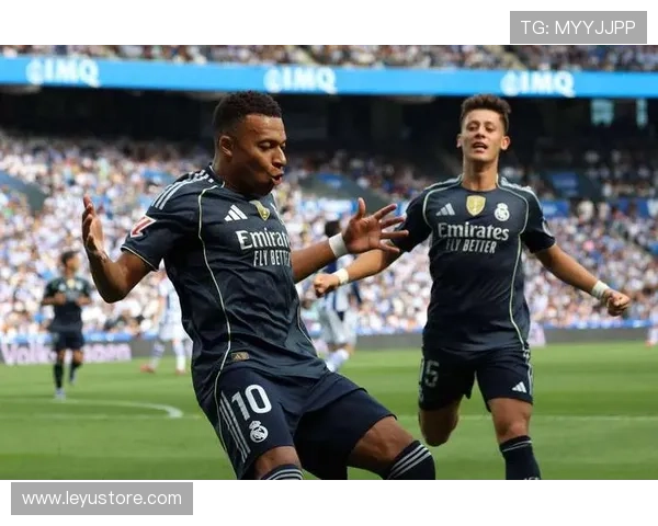 姆巴佩对阵皇马关键战表现：转会前后数据与角色变化分析