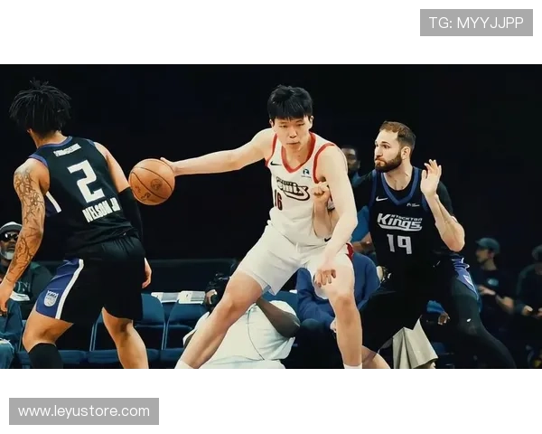 杨瀚森挡拆制造错位提升内线效率助攻率明显提高