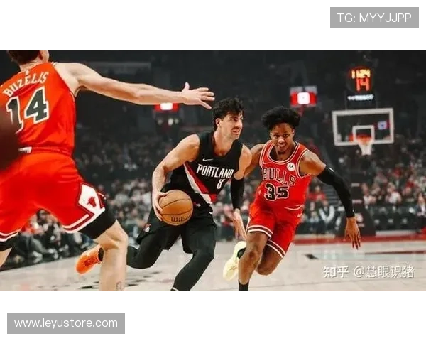 武切维奇挡拆制造错位，比以往让拉文接球更高效