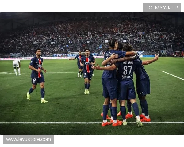 巴黎圣日耳曼战术失衡与更衣室矛盾显现，豪门稳定性面临考验