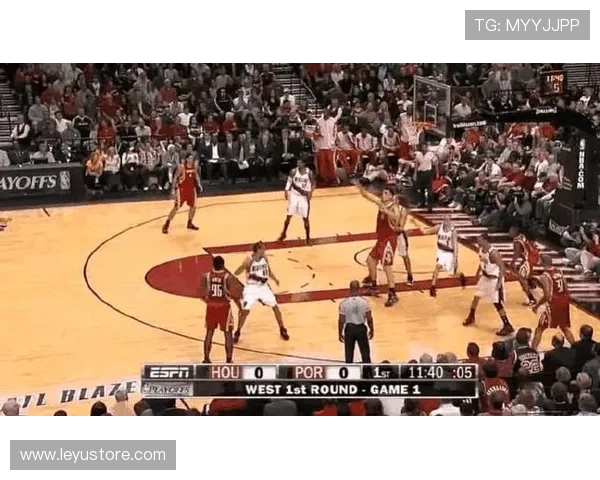 姚明篮下统治力显著，挡拆配合助火箭攻防转换提速